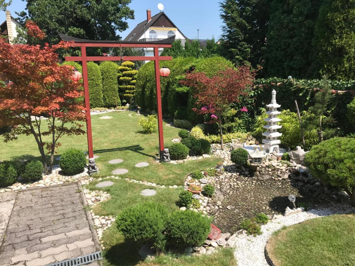 Nyaralo Japankerttel - Apartment With Japanese Garden Balatonmáriafürdő Exterior foto